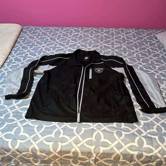 NFL Vintage Oakland Raiders Windbreaker Jacket – Men’s Size Large EUC - Picture 2 of 7
